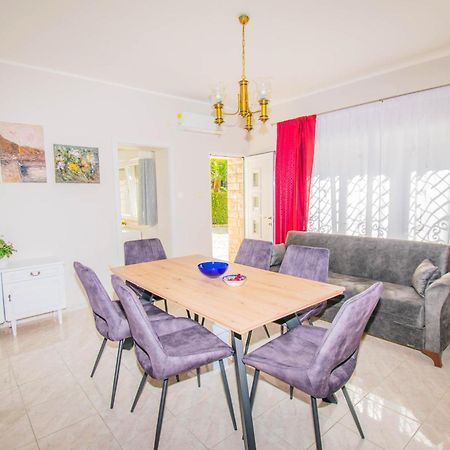 Apartments Anita Near Opatija With Private Parking มาทุลยี ภายนอก รูปภาพ