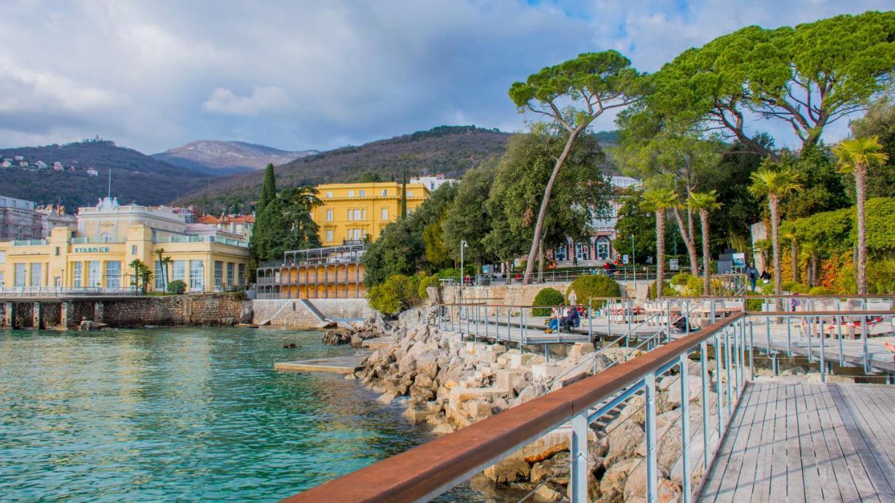Apartments Anita Near Opatija With Private Parking มาทุลยี ภายนอก รูปภาพ