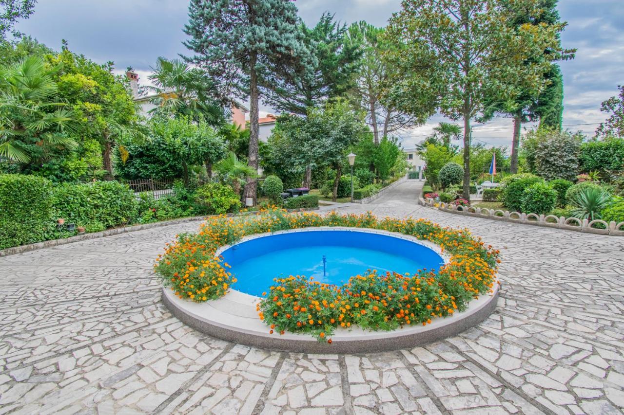 Apartments Anita Near Opatija With Private Parking มาทุลยี ภายนอก รูปภาพ