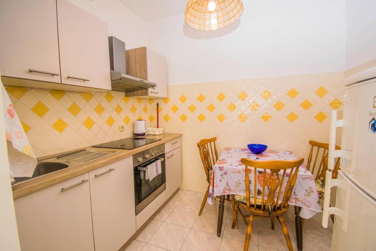 Apartments Anita Near Opatija With Private Parking มาทุลยี ภายนอก รูปภาพ
