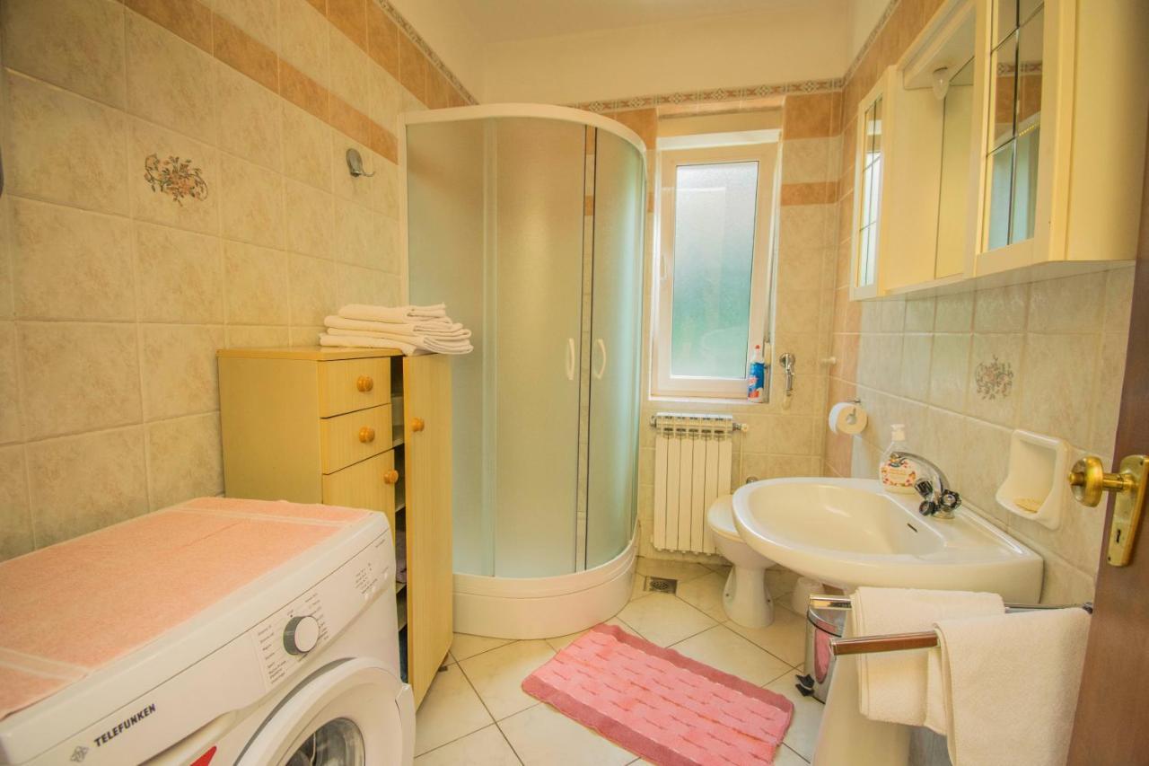 Apartments Anita Near Opatija With Private Parking มาทุลยี ภายนอก รูปภาพ