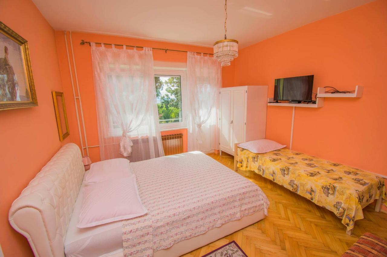 Apartments Anita Near Opatija With Private Parking มาทุลยี ภายนอก รูปภาพ