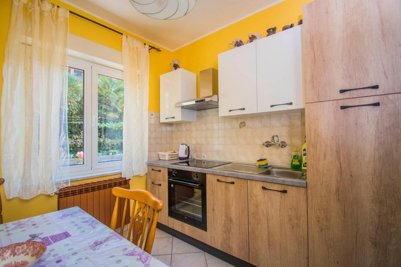 Apartments Anita Near Opatija With Private Parking มาทุลยี ภายนอก รูปภาพ