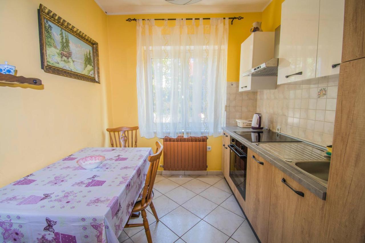 Apartments Anita Near Opatija With Private Parking มาทุลยี ภายนอก รูปภาพ